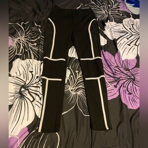 Fashion Nova - Black Leggings with White Details, Small
